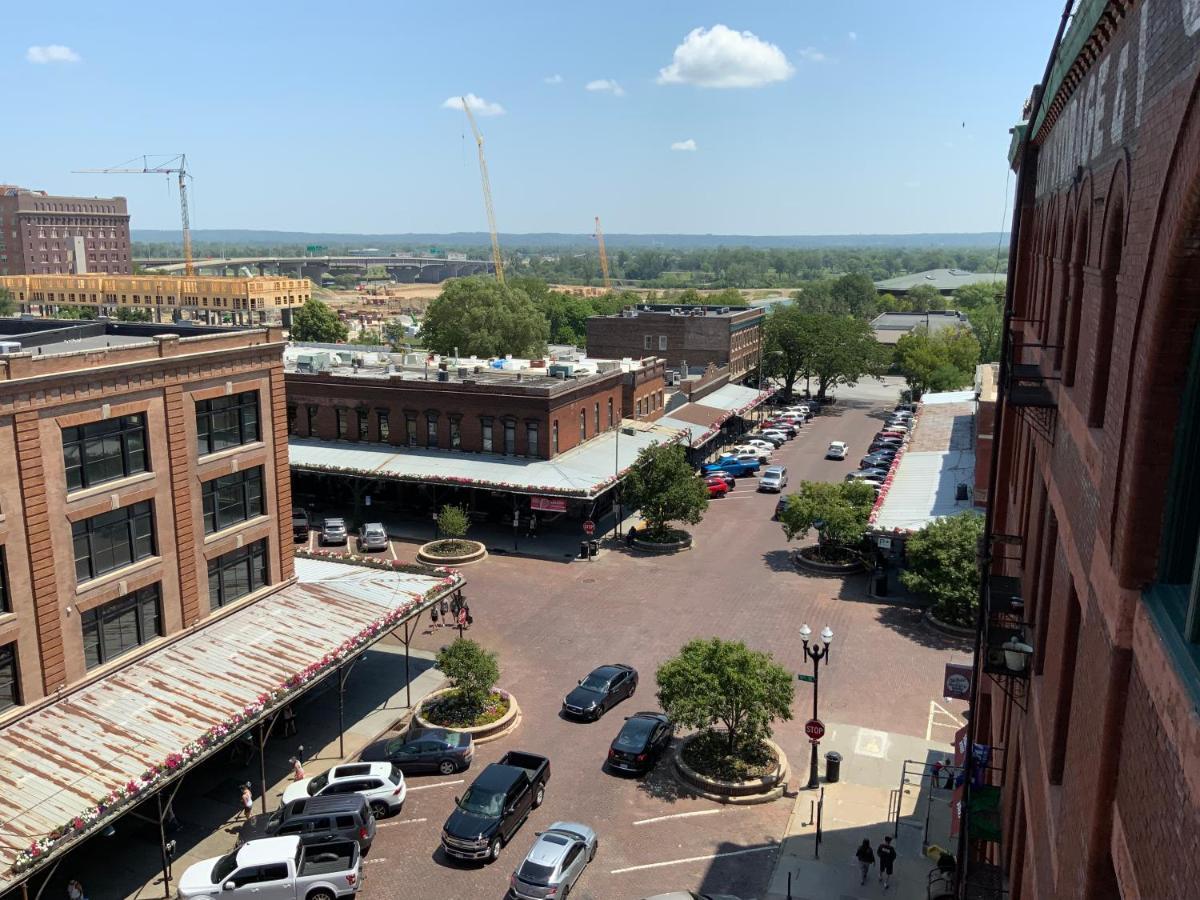Blackout Themed Residence In The Prime Heart Of Omaha'S Old Market! Eksteriør billede