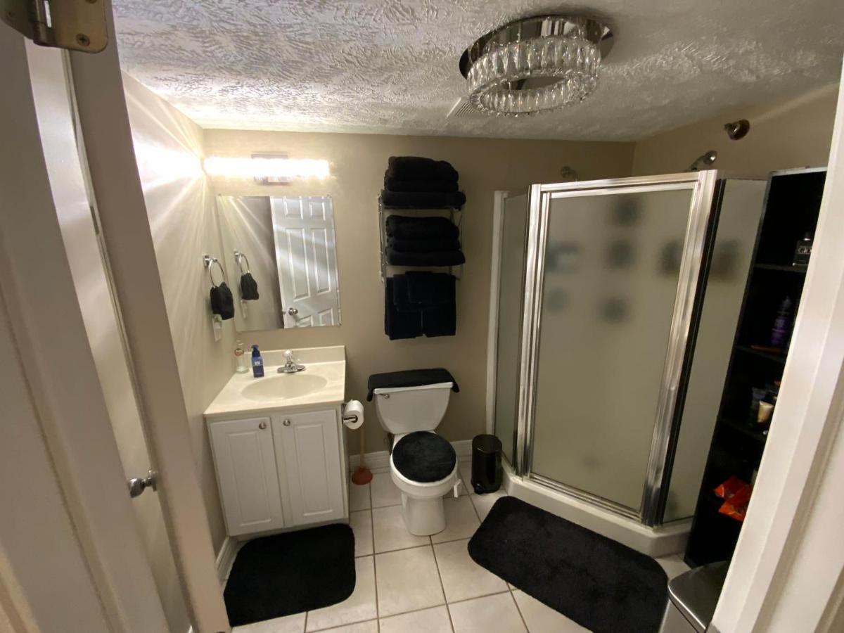 Blackout Themed Residence In The Prime Heart Of Omaha'S Old Market! Eksteriør billede